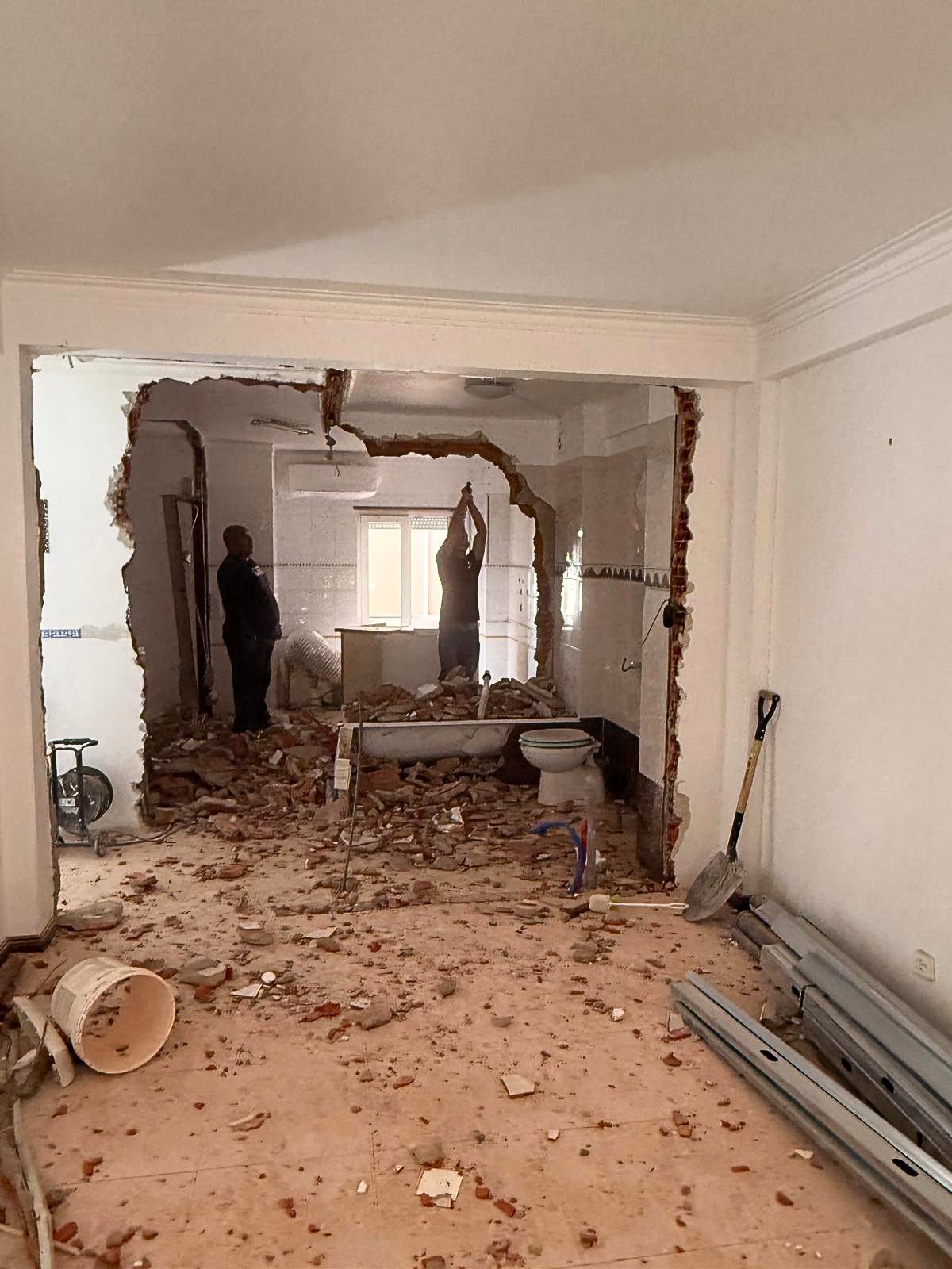 Remodelação Integral de Apartamento — antes da intervenção