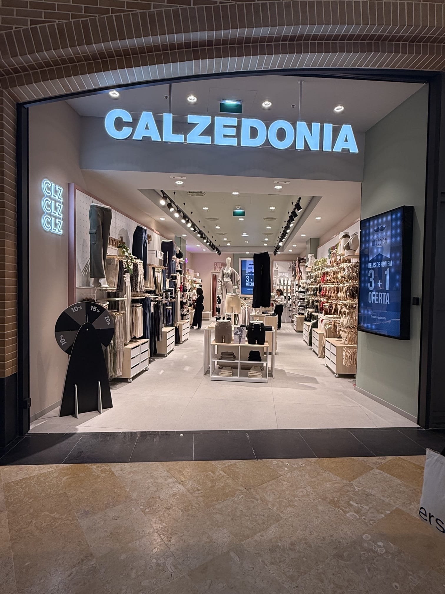 Loja Calzedonia — Centro Comercial — imagem 7