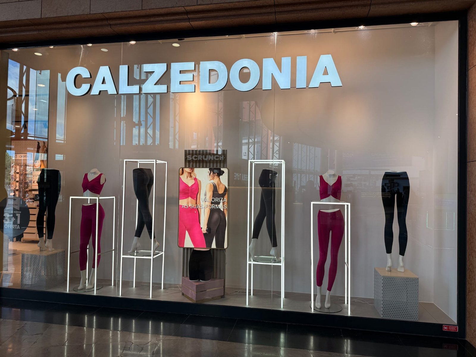 Loja Calzedonia — Centro Comercial — imagem 9