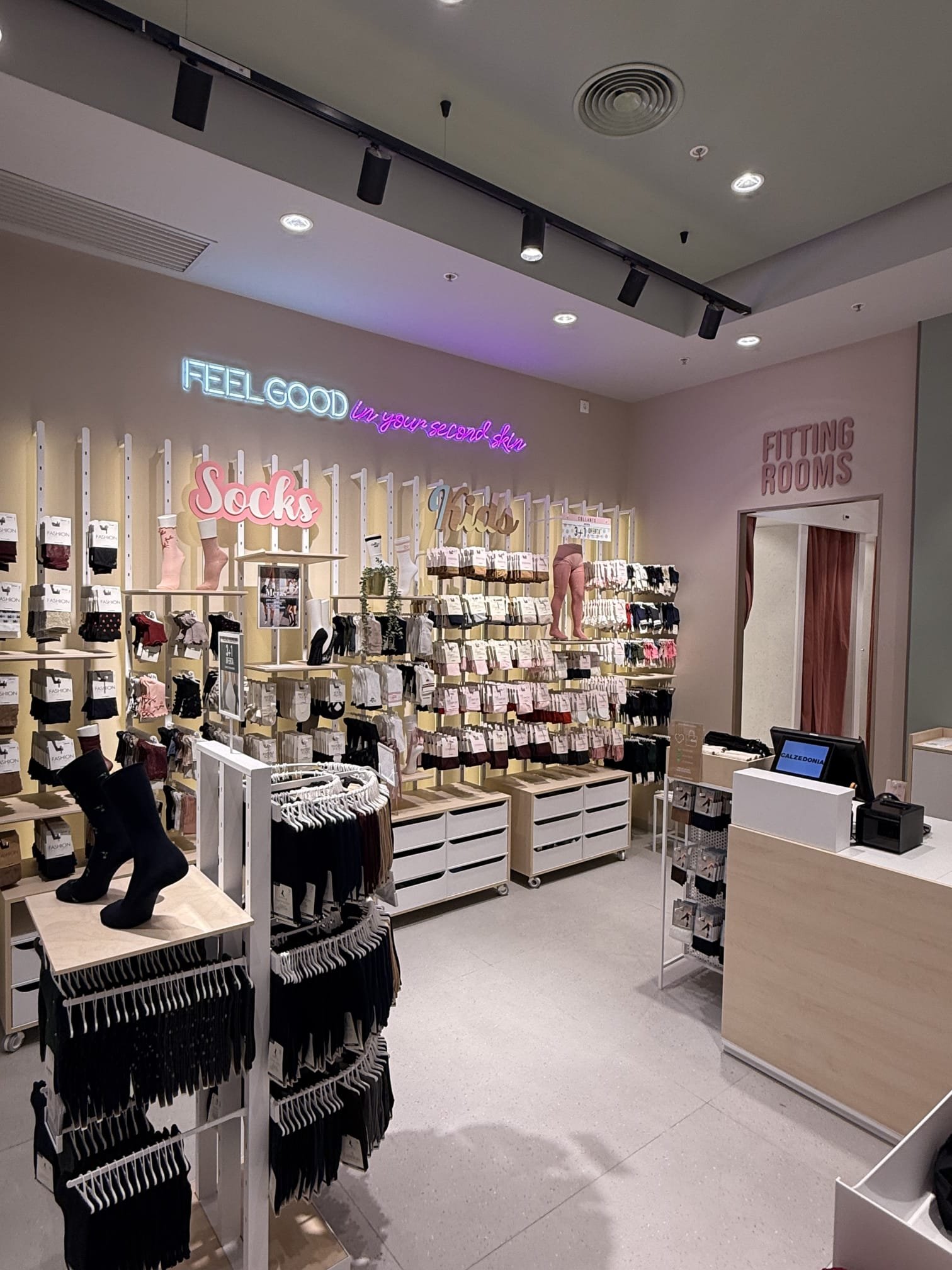 Loja Calzedonia — Centro Comercial — imagem 12