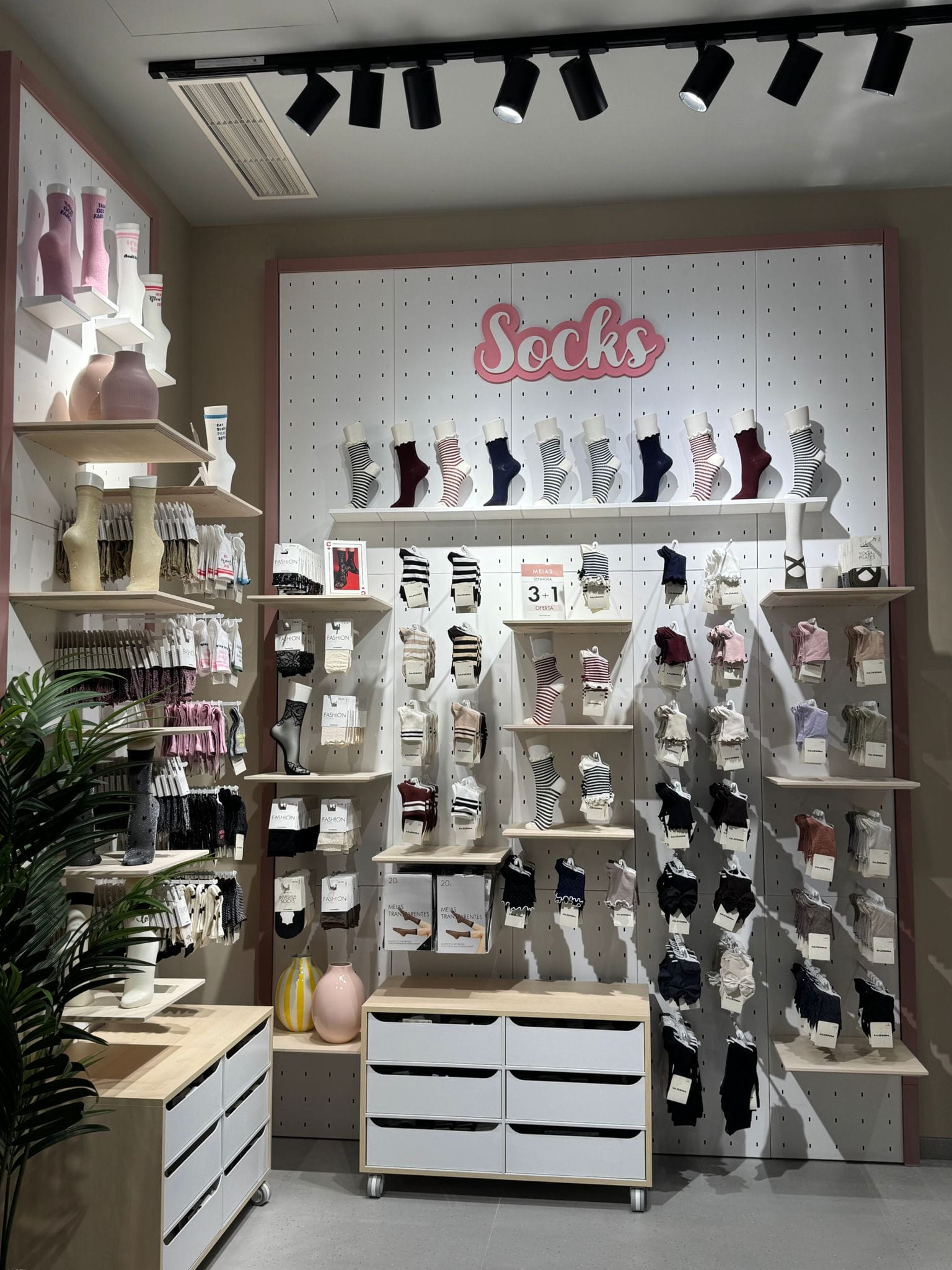 Loja Calzedonia — Centro Comercial — imagem 17