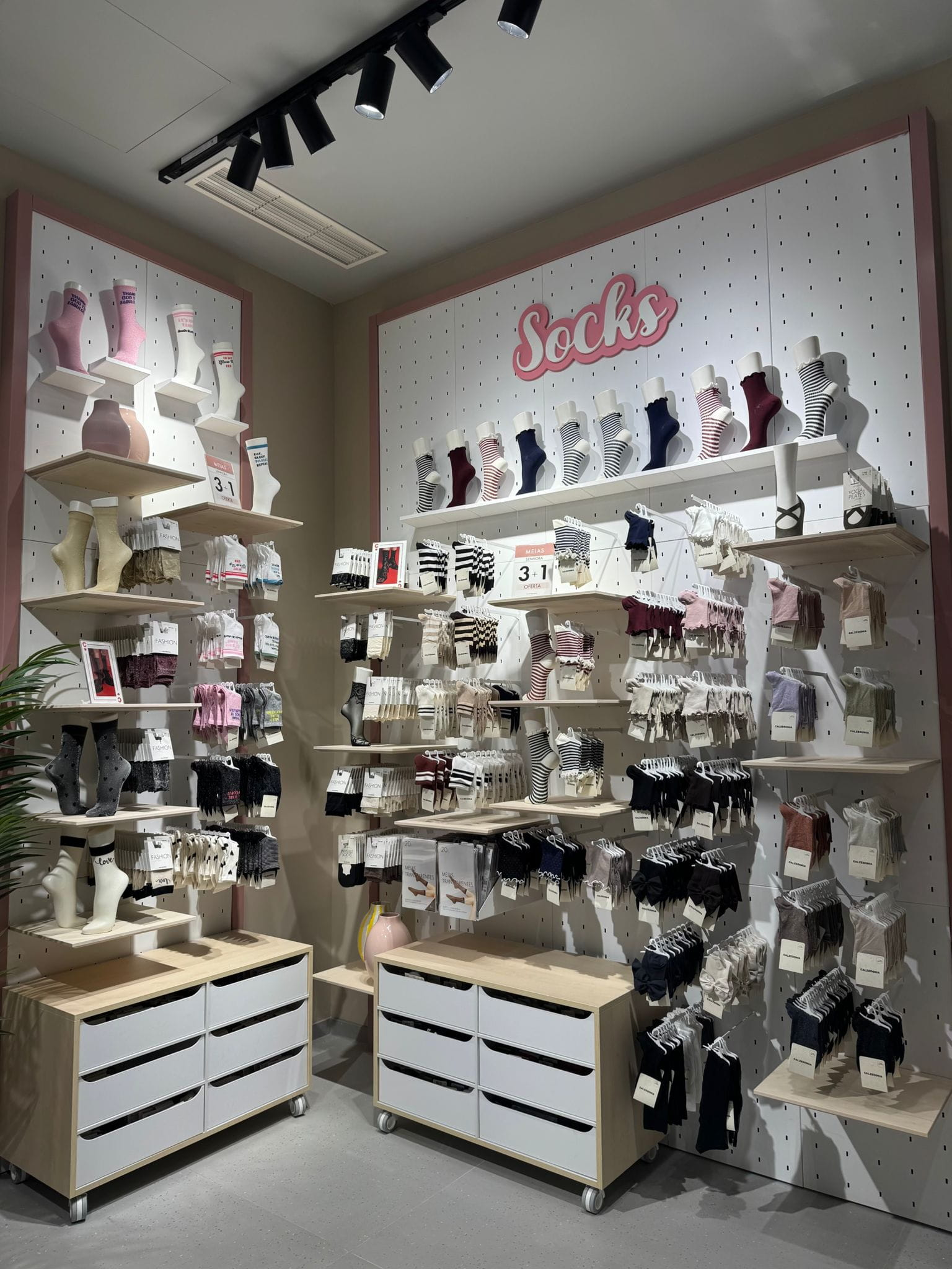 Loja Calzedonia — Centro Comercial — imagem 18