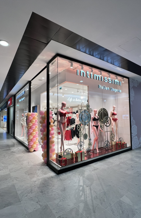 Lojas de Retalho de Moda — Centros Comerciais — Comercial em Grande Lisboa